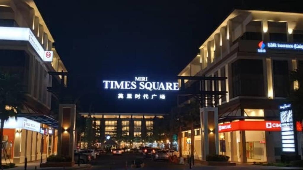 Pintarman Suites @ Miri Times Square Екстериор снимка